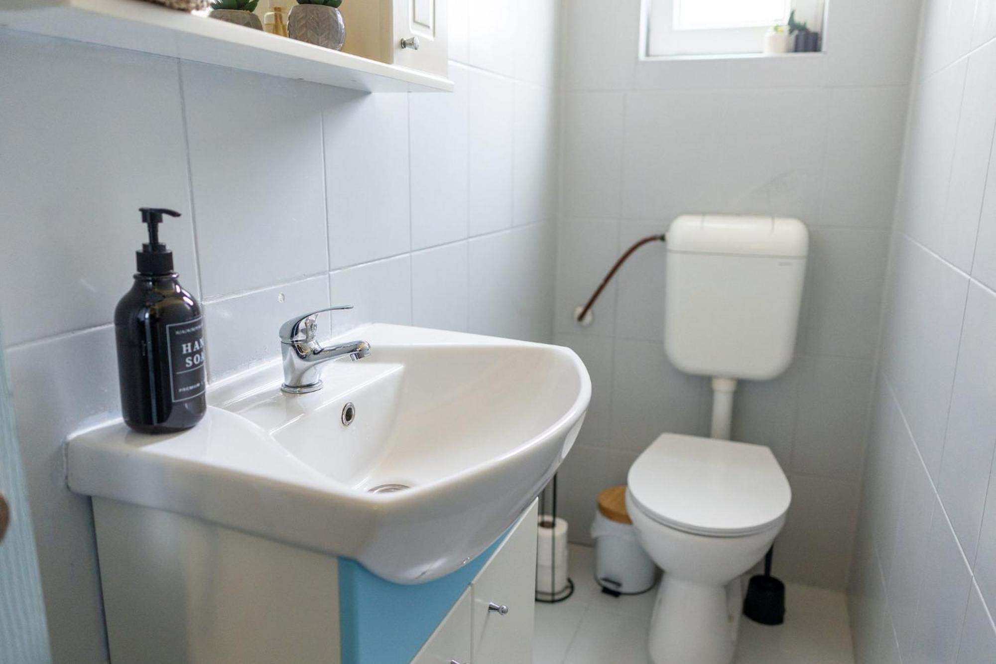 Designer - Views In The Heart Of Town Apartament